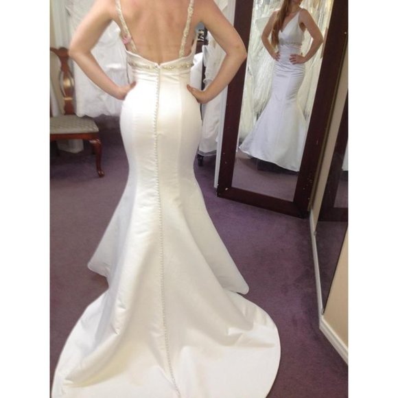 SAMPLE Fit & Flare Satin Wedding Dress Mermaid, Couture Collection - Picture 7 of 7